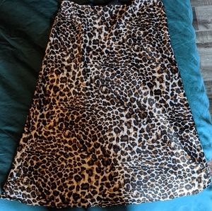Midi semi-flare satin skirt